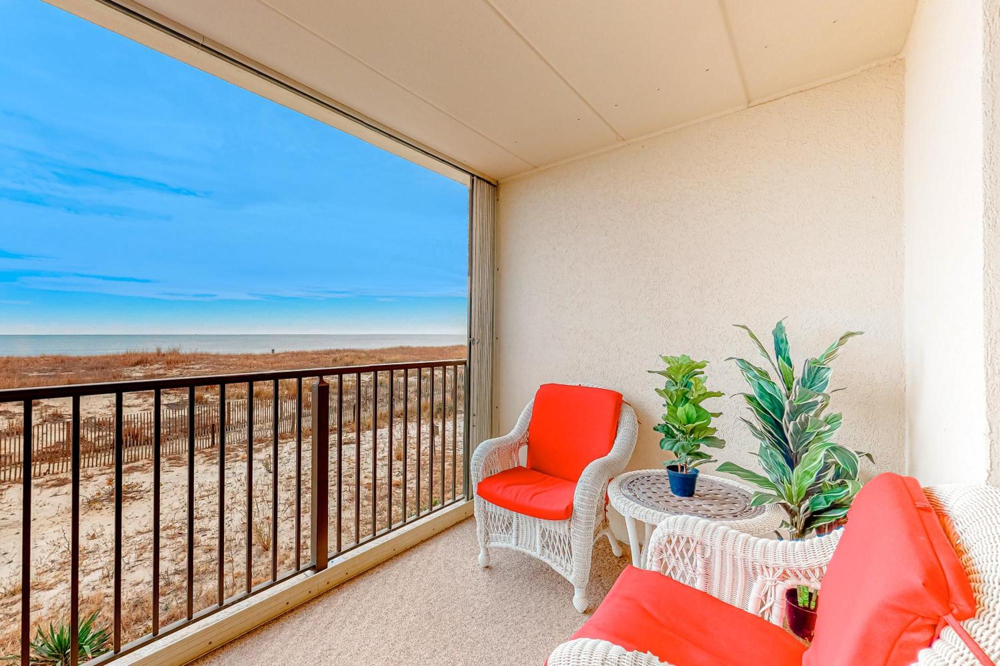 Constellation House Hotel Ocean City Room photo