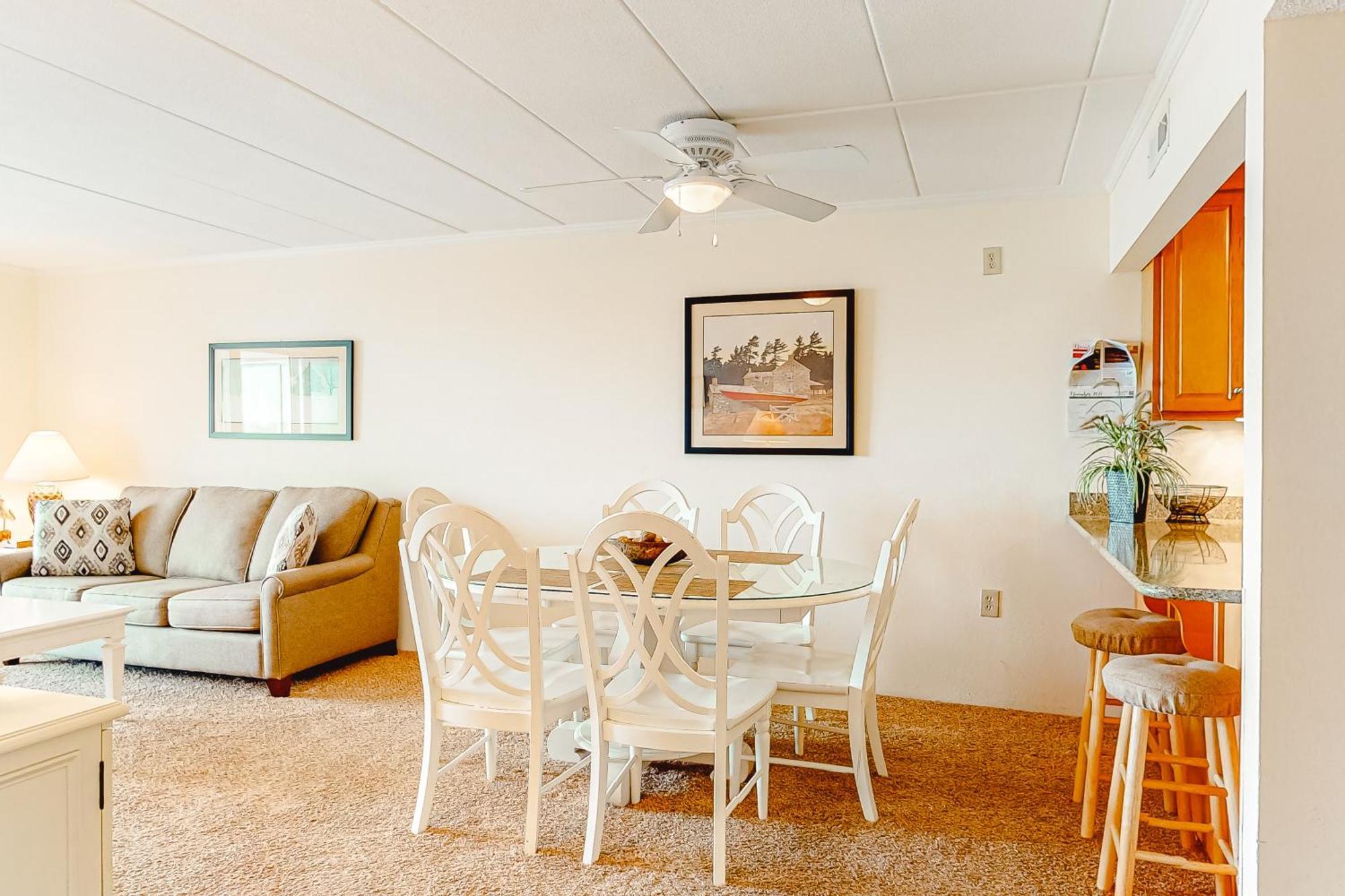 Constellation House Hotel Ocean City Room photo